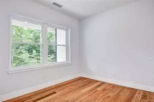 12 Tamarack Dr, Newburgh, NY 12550 - Photo 8