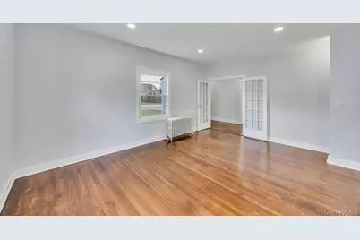 577 Lowell Street, Westbury, NY 11590 - Photo 8