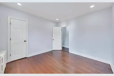 577 Lowell Street, Westbury, NY 11590 - Photo 24
