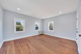 577 Lowell St, Westbury, NY 11590 - Photo 28