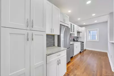 577 Lowell Street, Westbury, NY 11590 - Photo 10