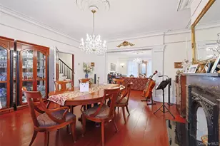 32-25 30th St, Astoria, NY 11106 - Photo 30