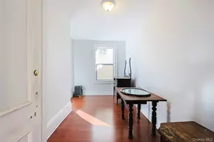 32-25 30th St, Astoria, NY 11106 - Photo 24