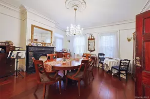 32-25 30th St, Astoria, NY 11106 - Photo 28