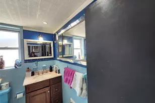 104-29 214th St, Queens Village, NY 11429 - Photo 42