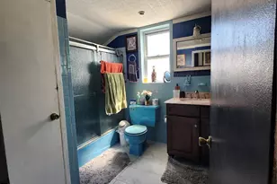 104-29 214th St, Queens Village, NY 11429 - Photo 40