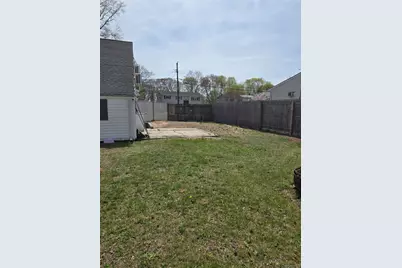 253 Peterson Street, Brentwood, NY 11717 - Photo 30