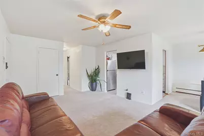 198 Doxbury Lane, Suffern, NY 10901 - Photo 4