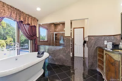 20 Hemingway Drive, Dix Hills, NY 11746 - Photo 20
