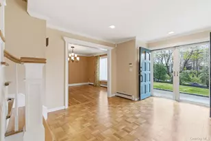 20 Hemingway Dr, Dix Hills, NY 11746 - Photo 4