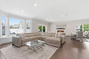 159 Rivendell Ct, Melville, NY 11747 - Photo 20
