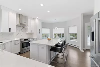 159 Rivendell Court, Melville, NY 11747 - Photo 10