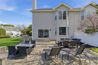 159 Rivendell Court, Melville, NY 11747 - Photo 36