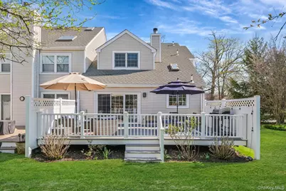 456 Village Oaks Lane, Babylon, NY 11702 - Photo 30