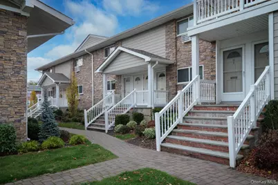 65 Friendly Court #FC65, Babylon, NY 11704 - Photo 1