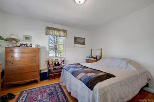 16 Ria Dr, White Plains, NY 10605 - Photo 12