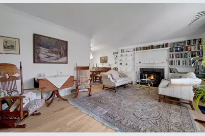 16 Ria Drive, White Plains, NY 10605 - Photo 4