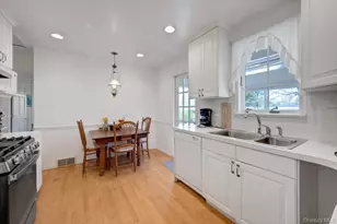 16 Ria Dr, White Plains, NY 10605 - Photo 8