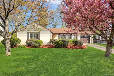16 Ria Drive, White Plains, NY 10605 - Photo 1