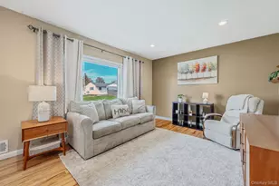 46 Sheldon Pl, Commack, NY 11725 - Photo 4