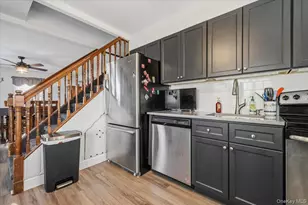 42 Haven Ln, Levittown, NY 11756 - Photo 26