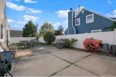 42 Haven Lane, Levittown, NY 11756 - Photo 28