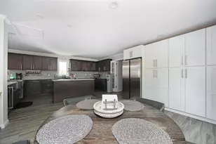 41 Martin Dr, Poughkeepsie, NY 12603 - Photo 6