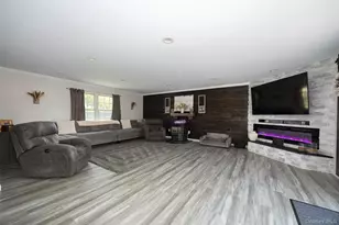 41 Martin Dr, Poughkeepsie, NY 12603 - Photo 4