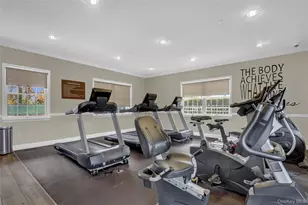 241-70 Oak Park Dr, Little Neck, NY 11362 - Photo 16
