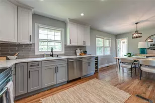 27 Sunset Ave, East Quogue, NY 11942 - Photo 12