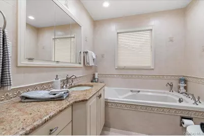 11 Beaver Drive, Bayville, NY 11709 - Photo 8