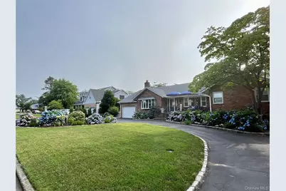 11 Beaver Drive, Bayville, NY 11709 - Photo 4