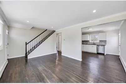 69 Parkway Boulevard, Wyandanch, NY 11798 - Photo 10