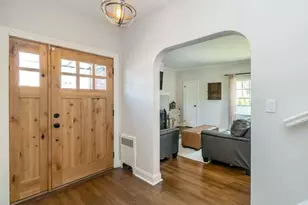 61 Cleveland Ave, Glen Head, NY 11545 - Photo 2