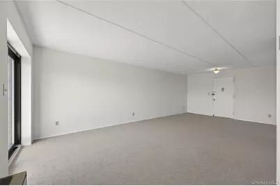 175 Maple Avenue #3G, Westbury, NY 11590 - Photo 8