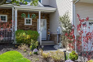 19 Terrace Ln, Patchogue, NY 11772 - Photo 4