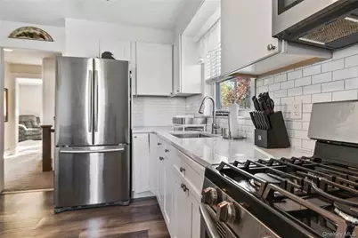 41 Rhodes Street, New Rochelle, NY 10801 - Photo 20