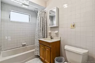 41 Rhodes St, New Rochelle, NY 10801 - Photo 22