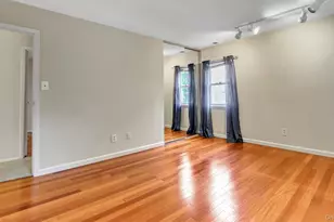 47 Carriage Rd, Roslyn, NY 11576 - Photo 24