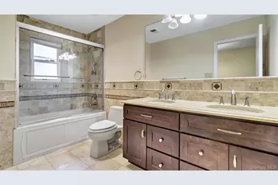 47 Carriage Road, Roslyn, NY 11576 - Photo 26