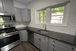 271 3rd St, Newburgh, NY 12550 - Photo 2