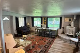 29 Maryland Blvd, Hampton Bays, NY 11946 - Photo 6