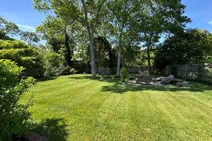29 Maryland Blvd, Hampton Bays, NY 11946 - Photo 12