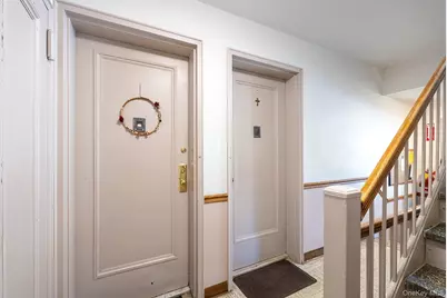 154 Martling Avenue #D2 Bldg 2, Tarrytown, NY 10591 - Photo 2
