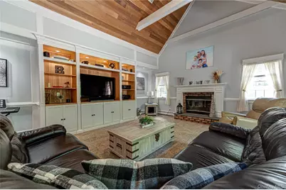 22 Cricket Court, Wading River, NY 11792 - Photo 8