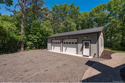 22 Cricket Court, Wading River, NY 11792 - Photo 24