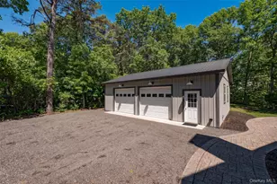 22 Cricket Ct, Wading River, NY 11792 - Photo 24