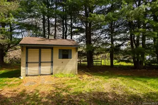 6 Grapevine Pl, Poughkeepsie, NY 12603 - Photo 20