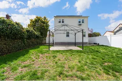 283 Hawthorne Avenue, Uniondale, NY 11553 - Photo 22
