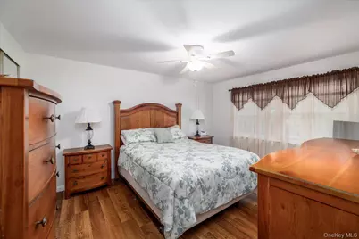 44 Meyer Lane, Medford, NY 11763 - Photo 14
